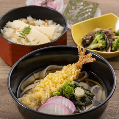 Iro Wild Vegetable Kishimen Noodles & Shrimp Tempura With Bamboo Shoot Rice Meal